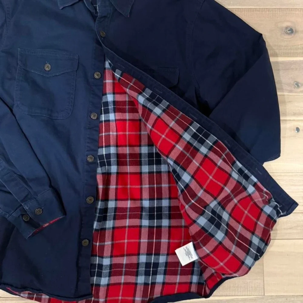 Lands end Sz Med Navy blue button up shirt with red plaid lining - Picture 5 of 5